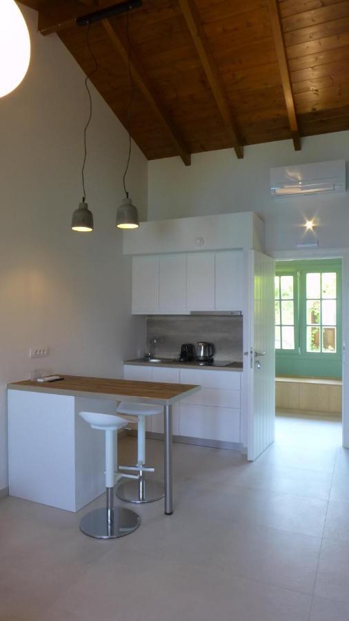 Caltabania Suites Áyios Nikítas 외부 사진