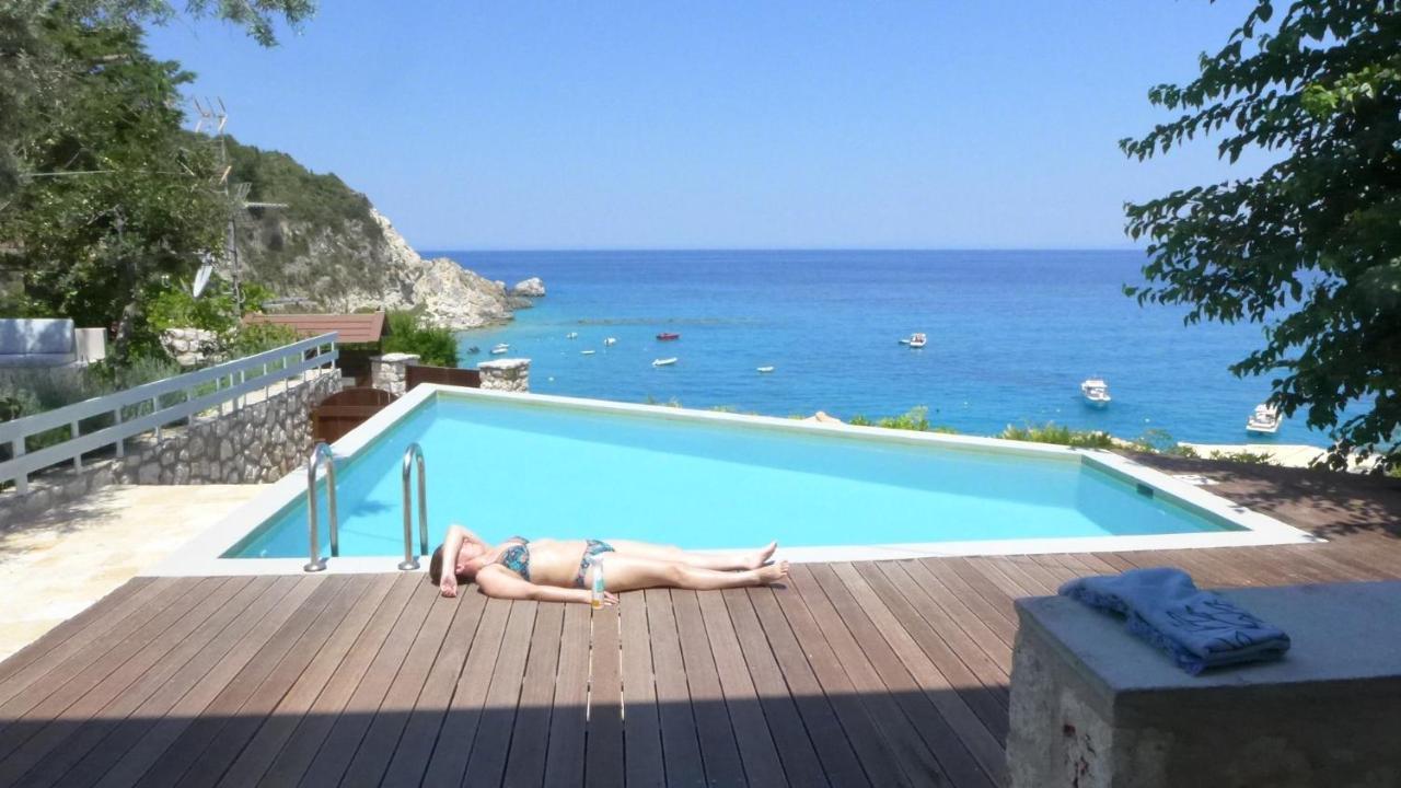 Caltabania Suites Áyios Nikítas 외부 사진